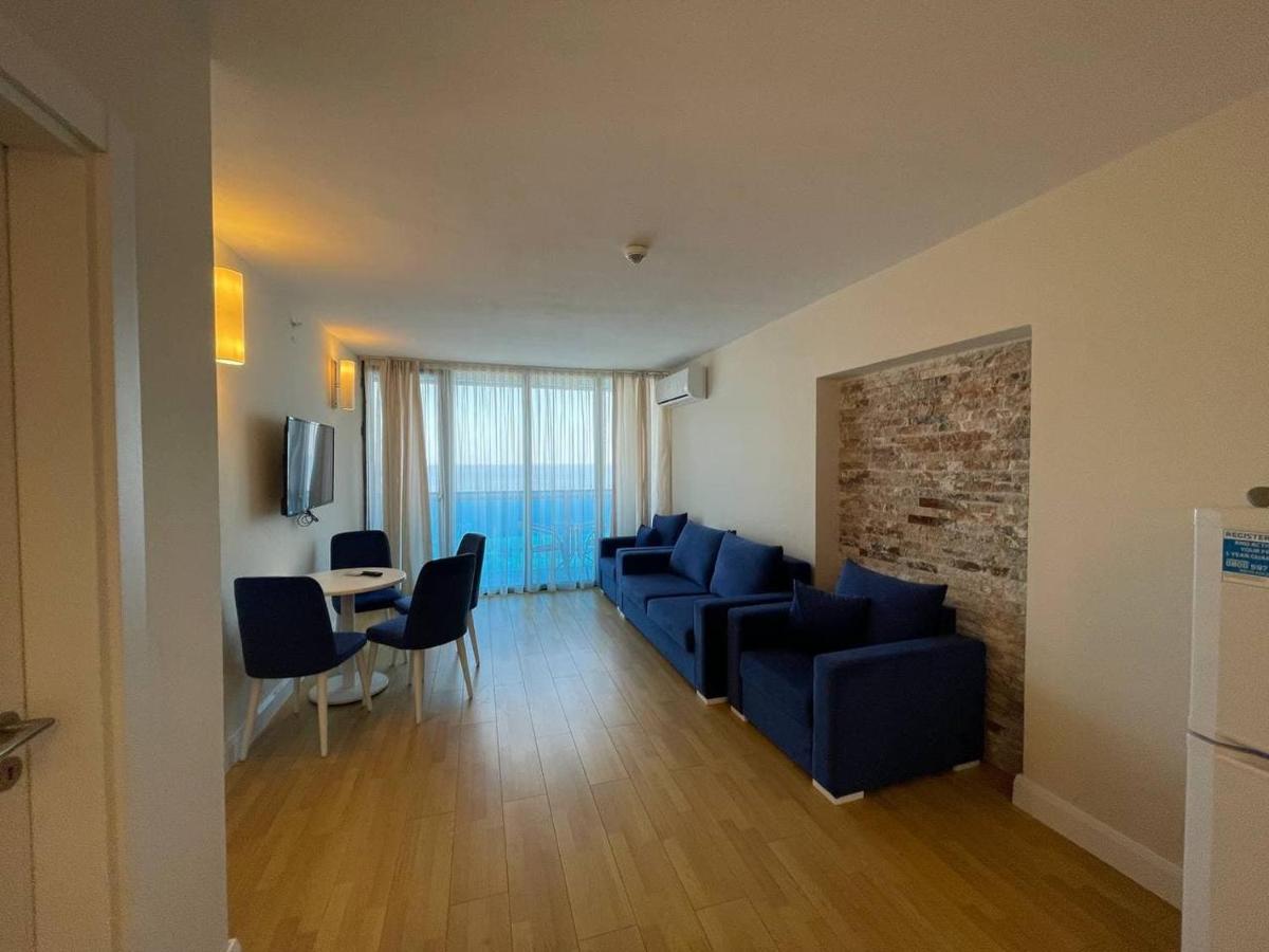 Aparthotel Orbi City Sea View 바투미 외부 사진