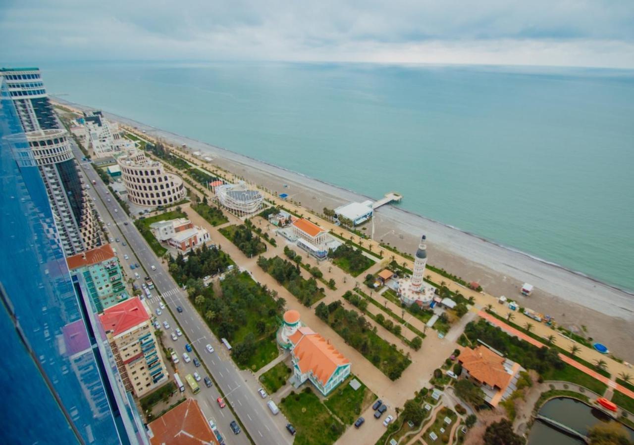 Aparthotel Orbi City Sea View 바투미 외부 사진