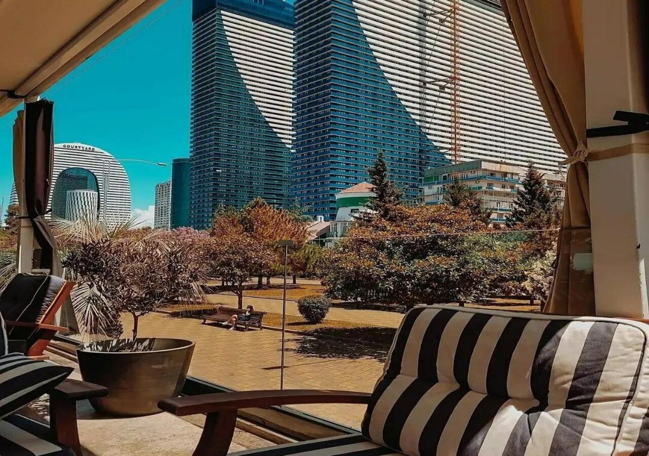 Aparthotel Orbi City Sea View 바투미 외부 사진