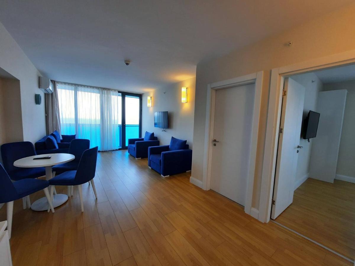 Aparthotel Orbi City Sea View 바투미 외부 사진