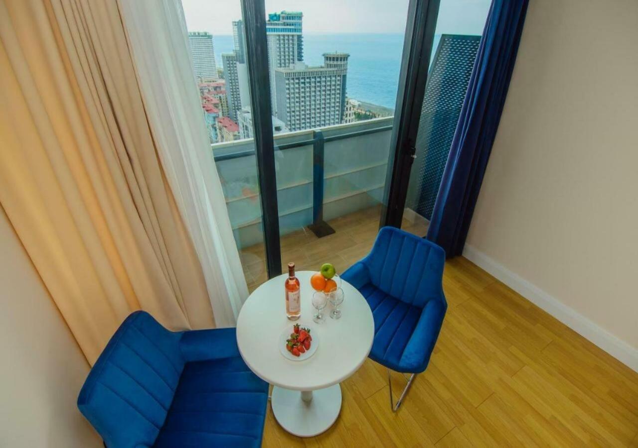 Aparthotel Orbi City Sea View 바투미 외부 사진