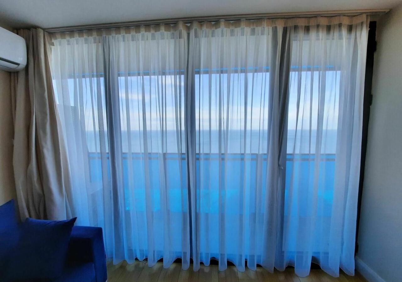 Aparthotel Orbi City Sea View 바투미 외부 사진