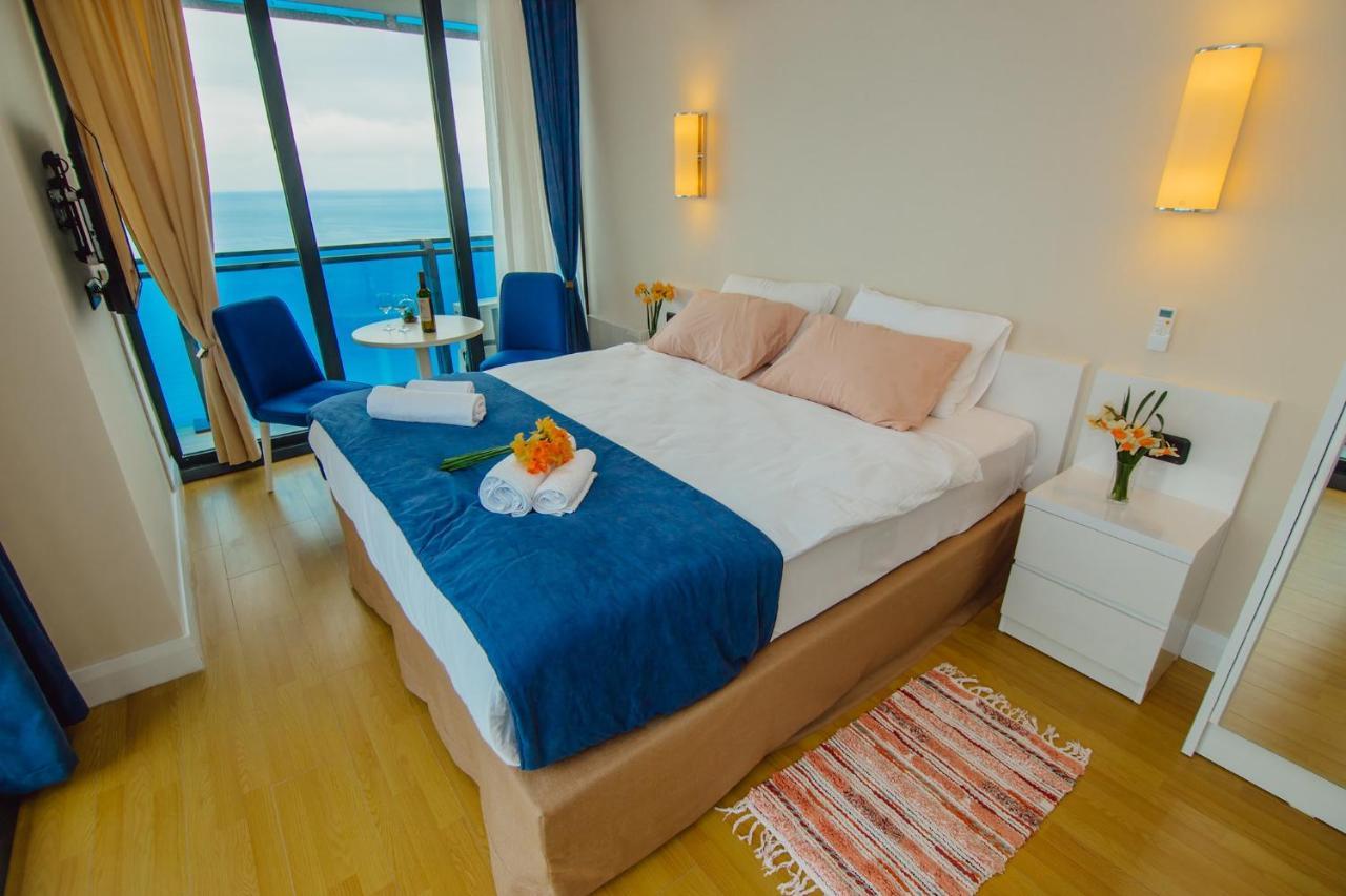 Aparthotel Orbi City Sea View 바투미 외부 사진